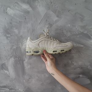 Nike Air Max Tailwind, Men Size 8.